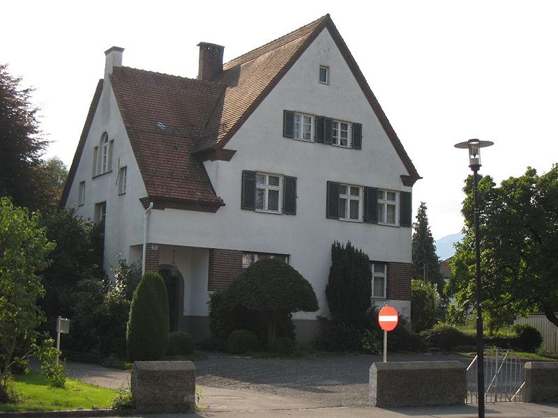 Datei:Haus Maria-Theresien-Str 15.jpg