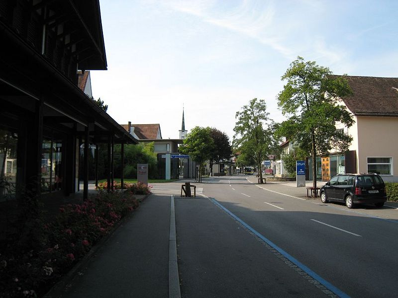 Datei:Maria-Theresien-Str. Bild1 2008.jpg